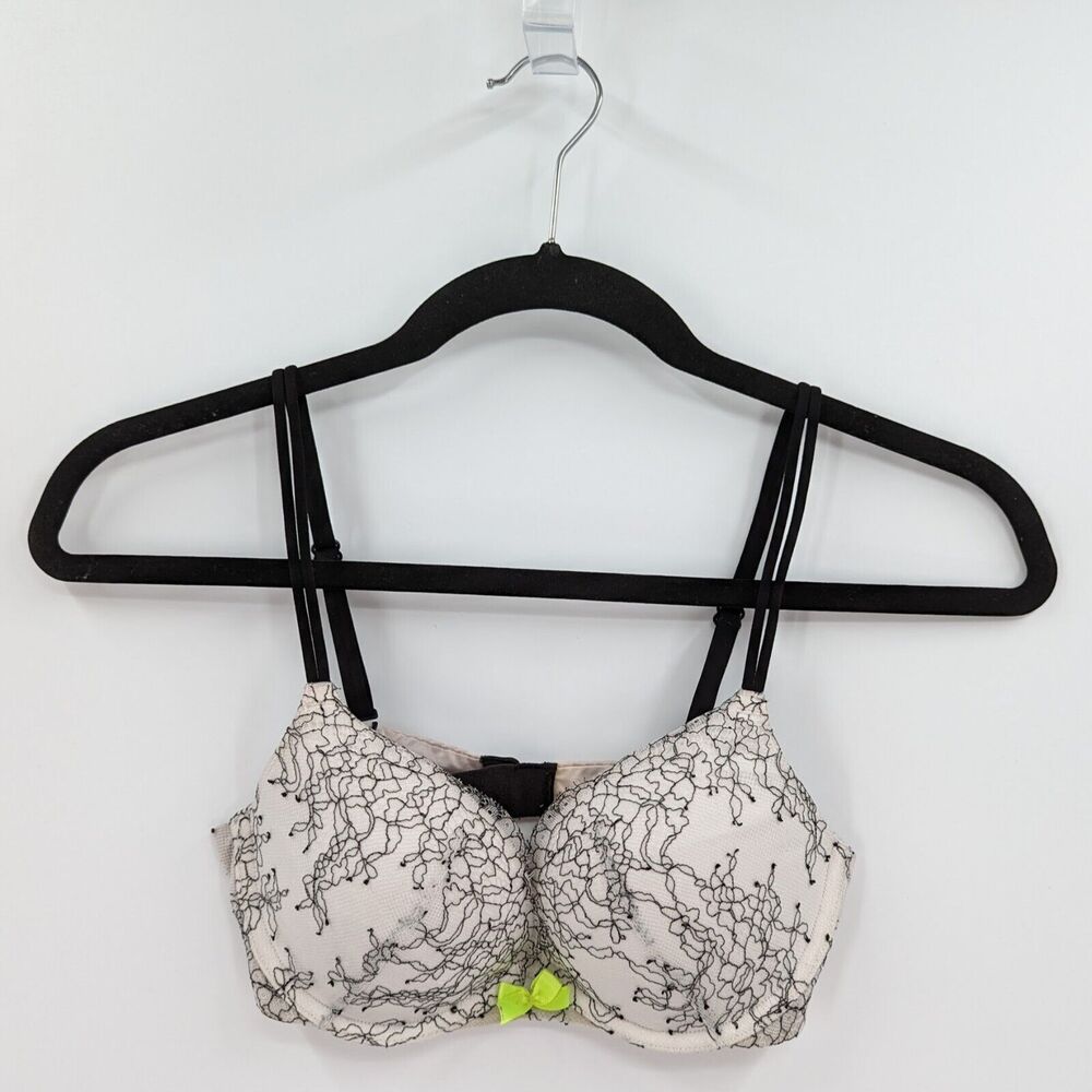 Victoria's Secret Bra Women’s 32C Light Gray Lace Push Up Very Sexy